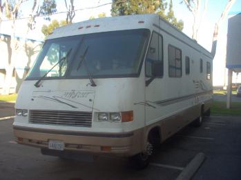 Blatt before rv stripes, graphics, detailing, and roofing